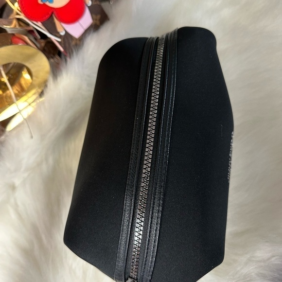 JIMMY CHOO BEAUTY BLACK SCUBA PERFUME MAKEUP HYGIENE BAG ZIP CLOSURE SIDE SNAP - Picture 10 of 12